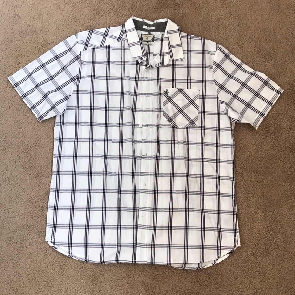 Volcom button down